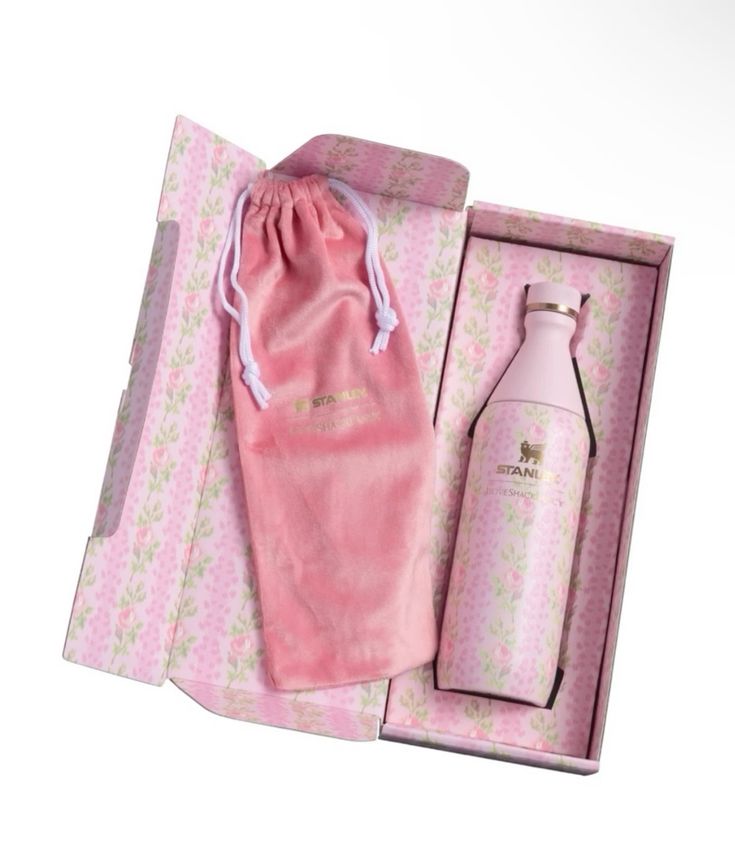 The Stanley x Loveshack Fancy All Day Slim Bottle 16 oz - Everblooming Rossettes